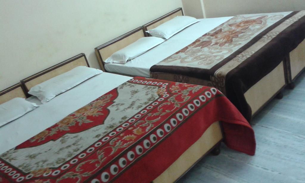 Hotel Sagar Agra  Room photo